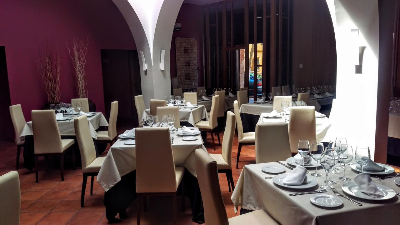 Hospederia Santa Elena Hotel San Carlos del Valle Exterior photo